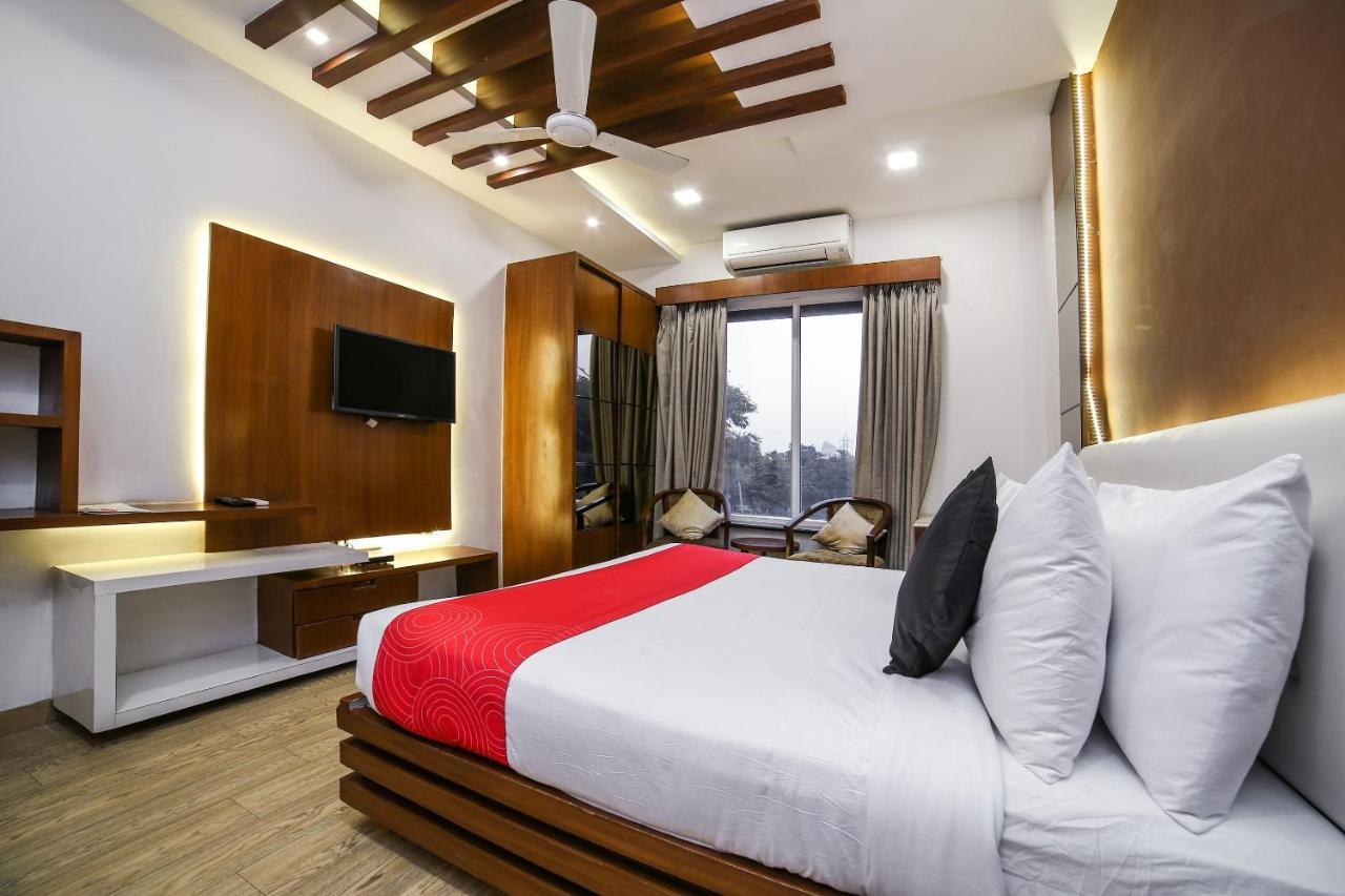 Collection O Motif South City 1 Near Appu Ghar Gurgaon Exterior photo