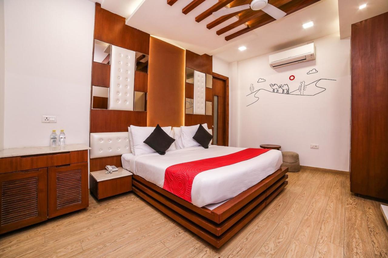 Collection O Motif South City 1 Near Appu Ghar Gurgaon Exterior photo