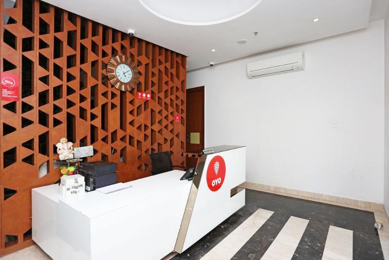 Collection O Motif South City 1 Near Appu Ghar Gurgaon Exterior photo